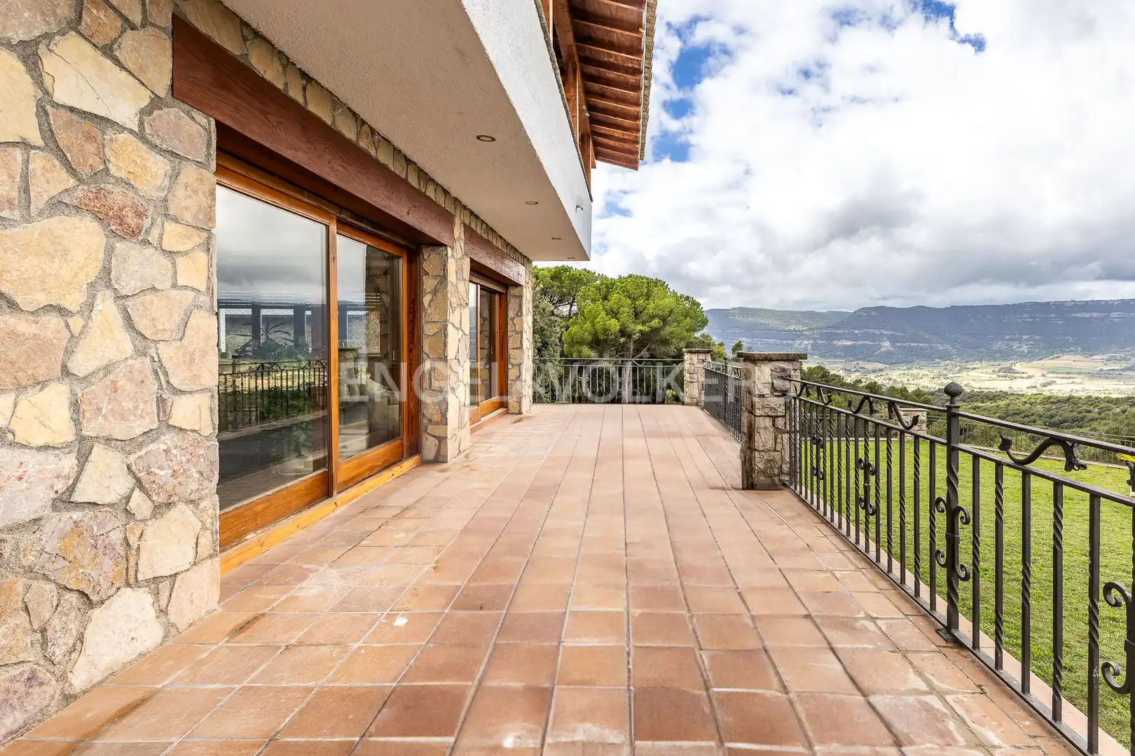 Vista exterior de Casa o xalet en venda en Seva amb Aire condicionat, Calefacció i Jardí privat