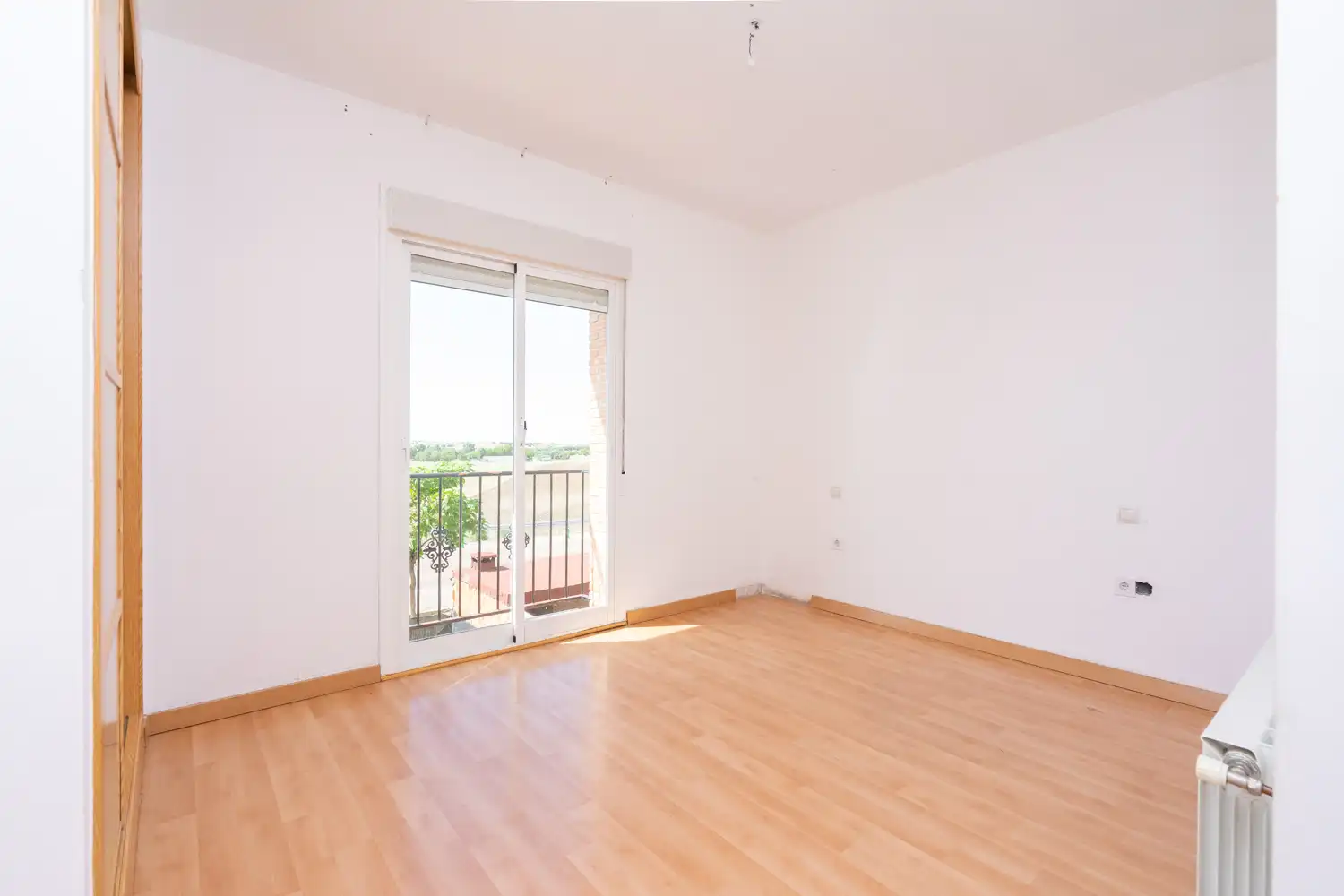 Habitación de Casa adosada en venta en Santa Cruz del Retamar con Calefacción y Piscina