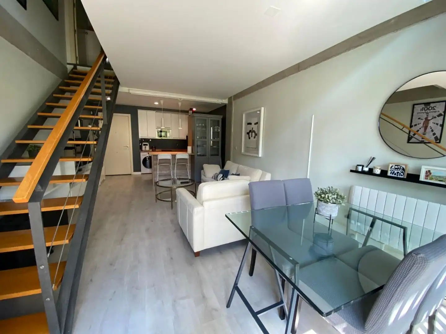 Sala d'estar de Loft de lloguer en Tres Cantos amb Aire condicionat, Terrassa i Balcó