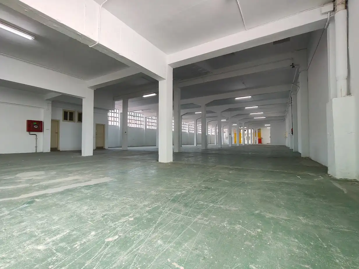 Nau industrial en venda en Sant Boi de Llobregat