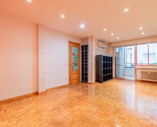 Flat for sale in  Madrid Capital  with Heating and Terrace