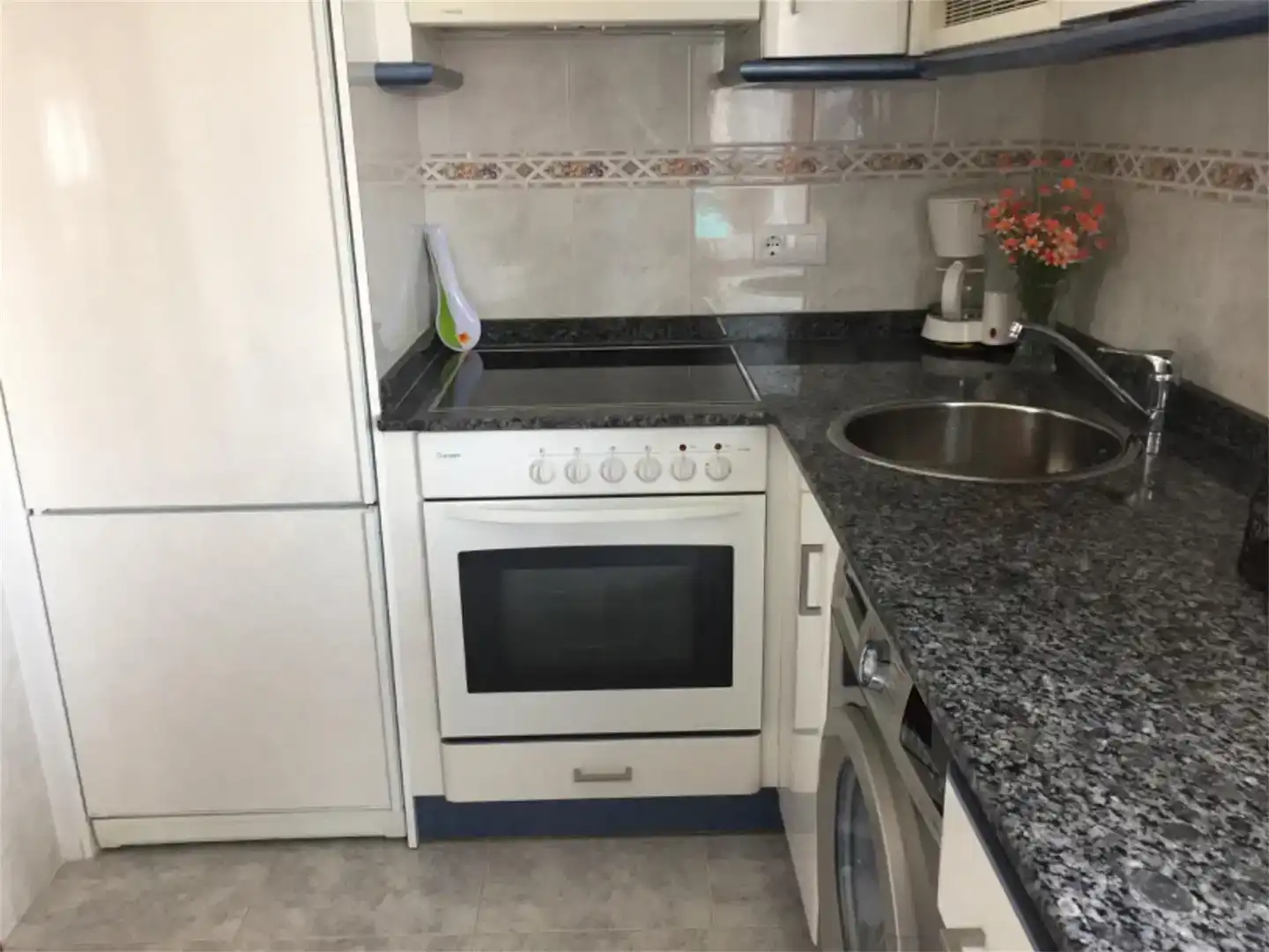 Küche von Wohnung zur Miete in Noja mit Schwimmbad und Balkon