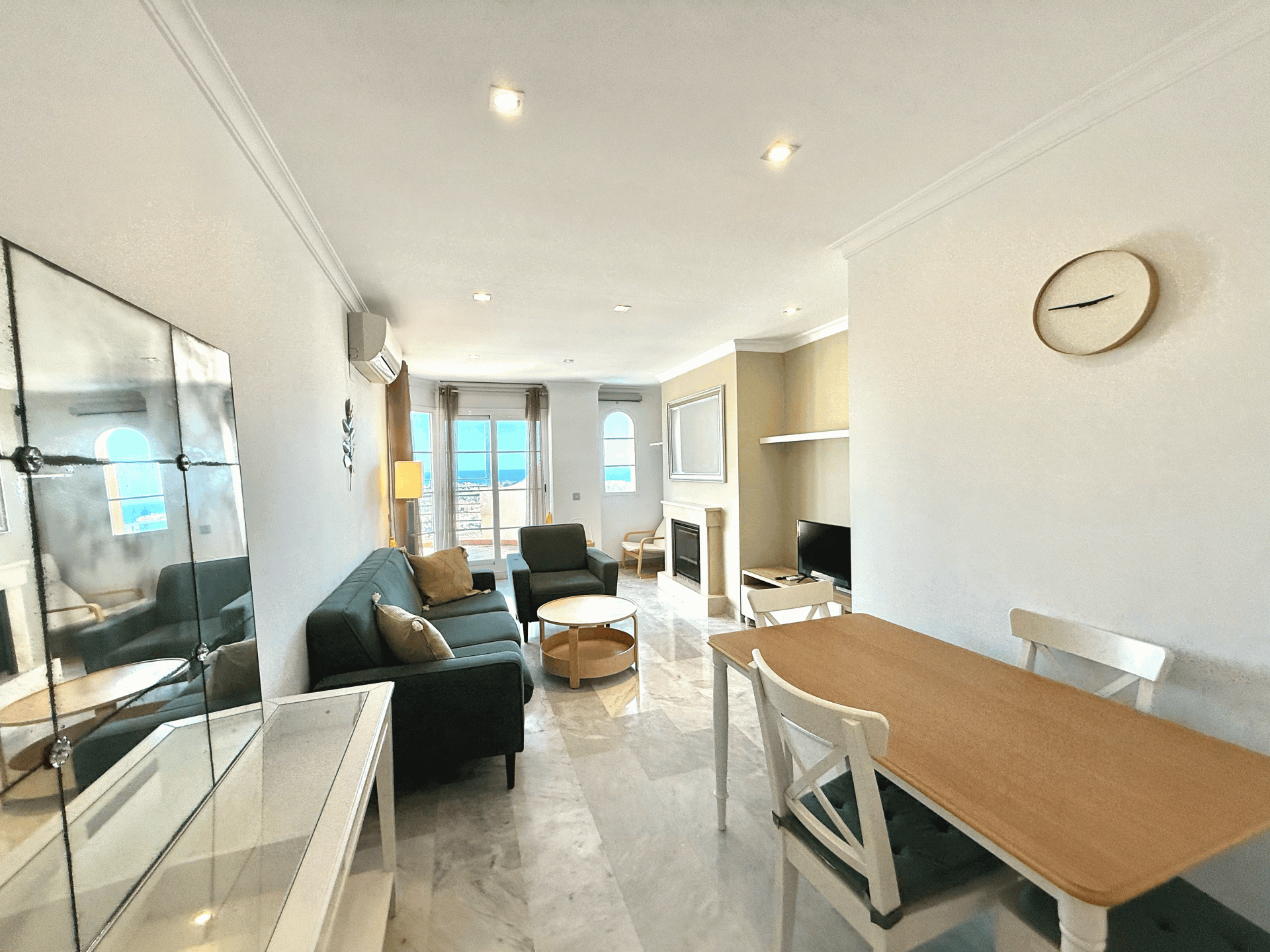 Apartment to rent in Nueva Andalucía centro, Nueva Andalucía