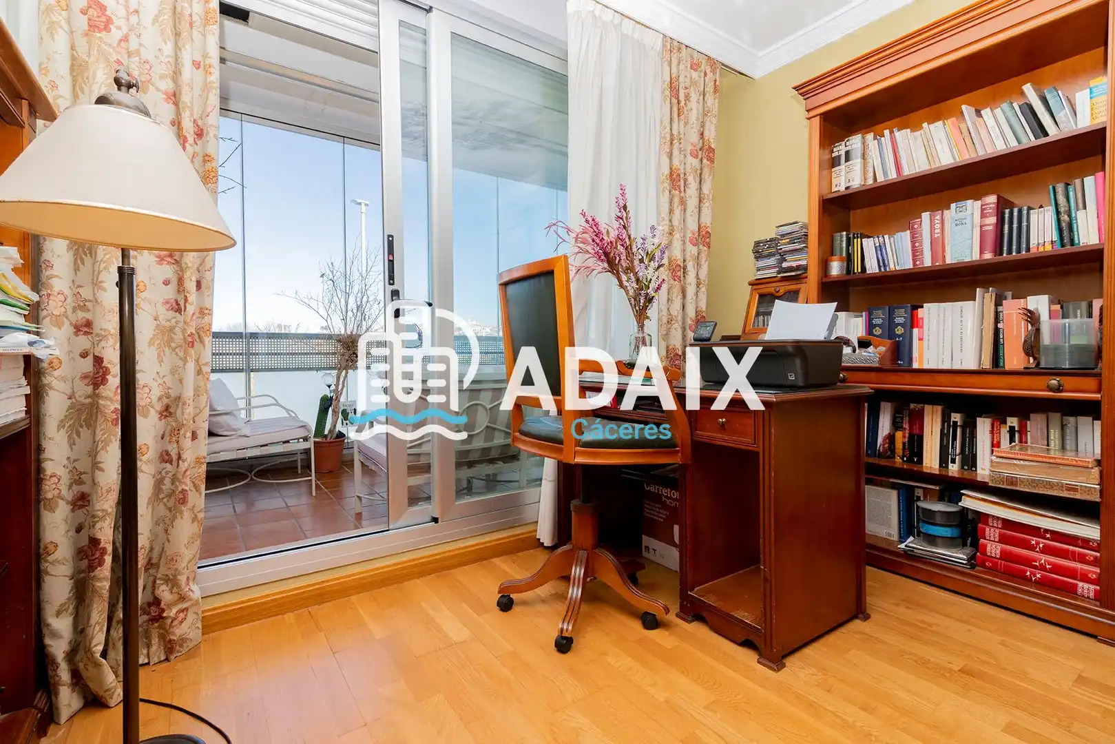Habitación de Ático en venta en Cáceres con Aire acondicionado, Calefacción y Terraza
