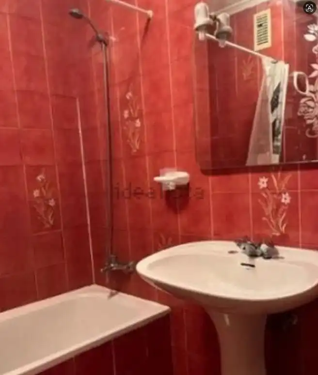 Badezimmer von Wohnung zur Miete in Ourense Capital  mit Heizung und Möbliert