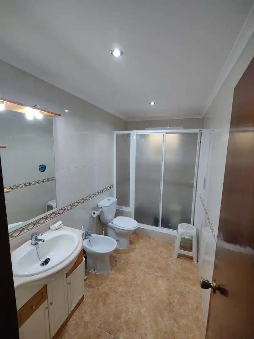 Baño de Piso de alquiler en Elche / Elx con Amueblado