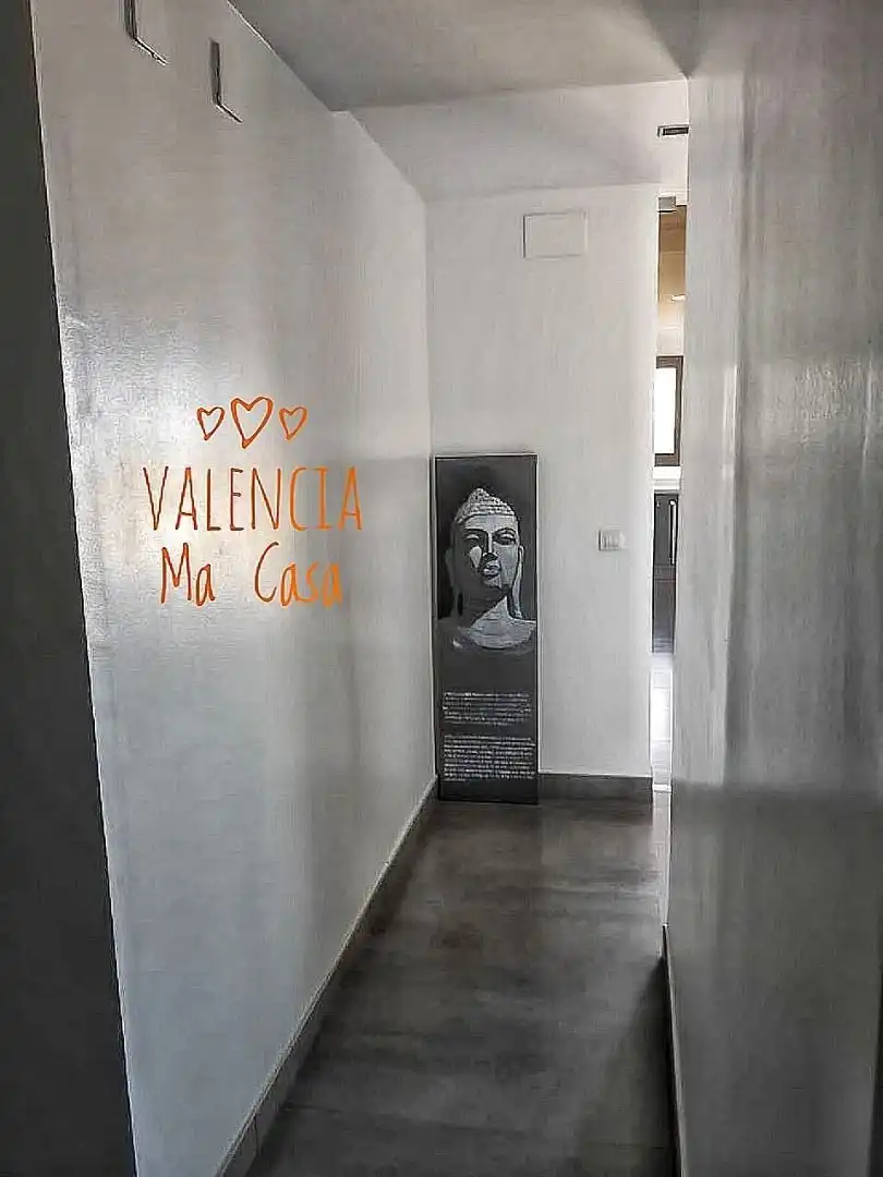 Flat for rent in Valencia  with Air Conditioner, Heating and Furnished