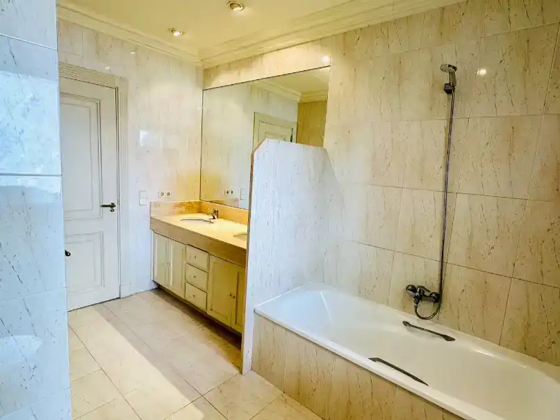 Baño de Piso en venta en Ciudalcampo con Aire acondicionado, Calefacción y Jardín privado