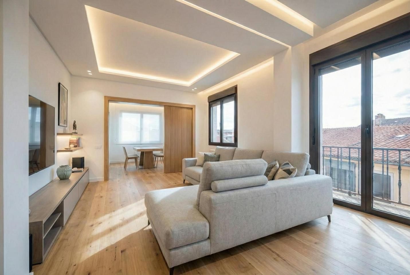 Pis en venda a Reyes Católicos, Murallas