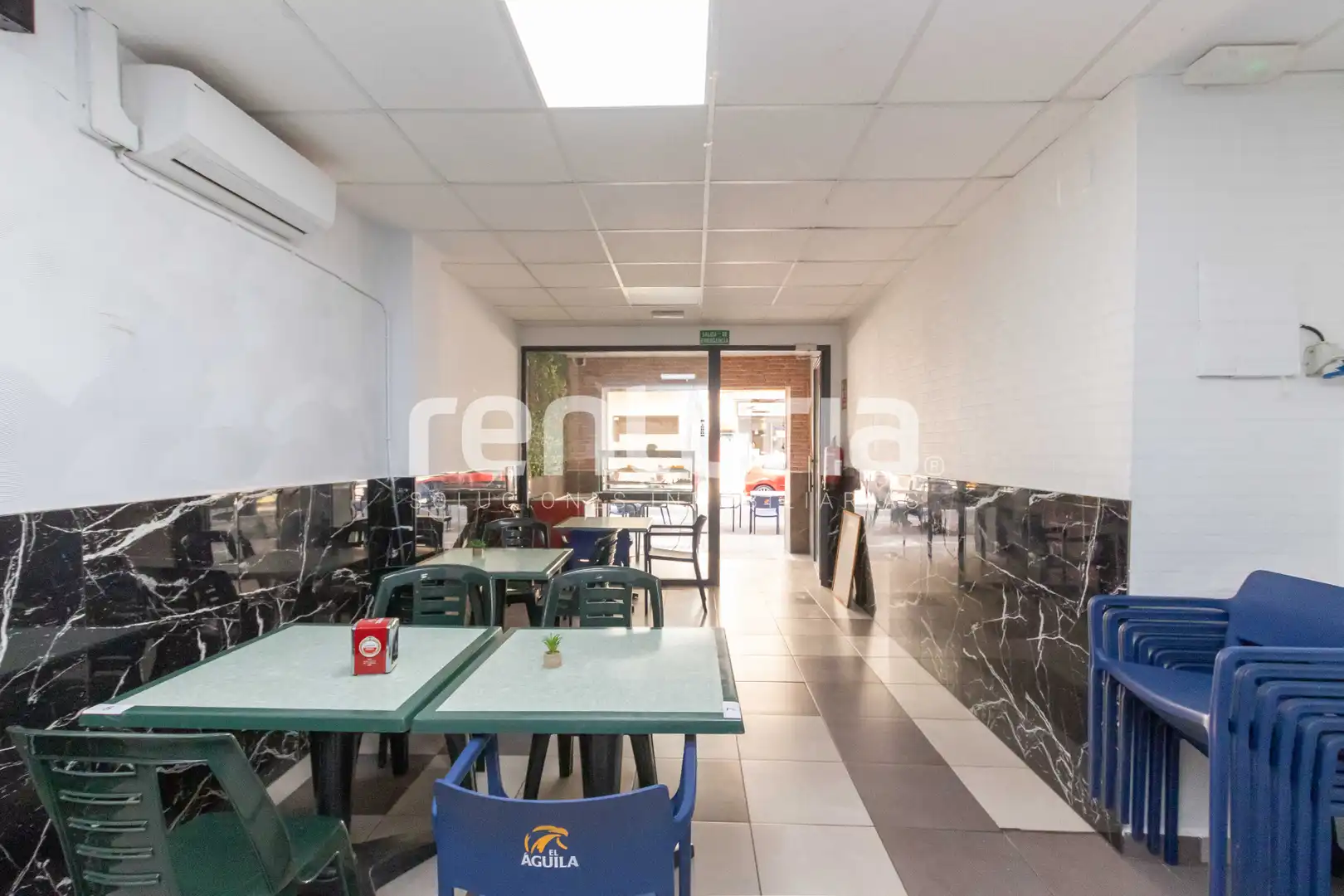 Local en venta en Gandia con Aire acondicionado, Terraza y Amueblado