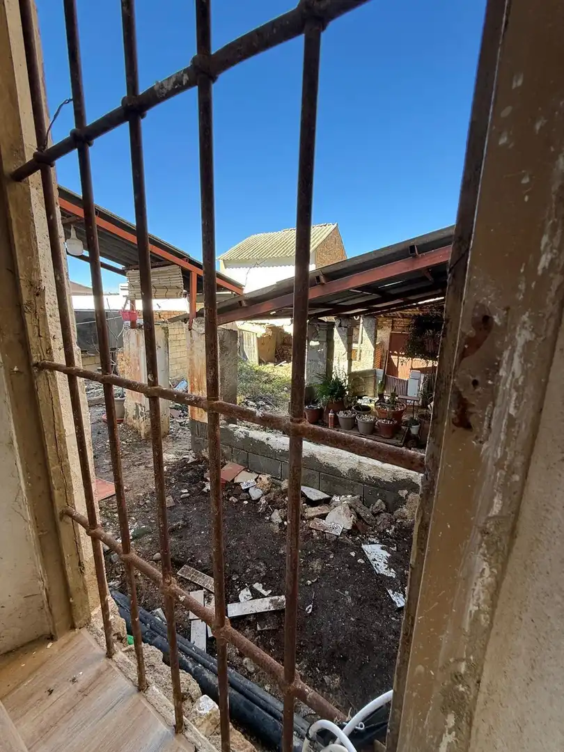 Vista exterior de Casa o xalet en venda en Chimeneas amb Aire condicionat, Calefacció i Jardí privat