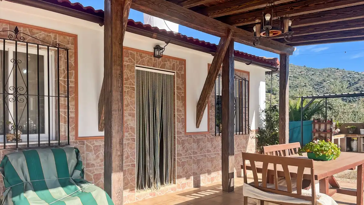Terrassa de Finca rústica en venda en Málaga amb Aire condicionat, Traster i Piscina