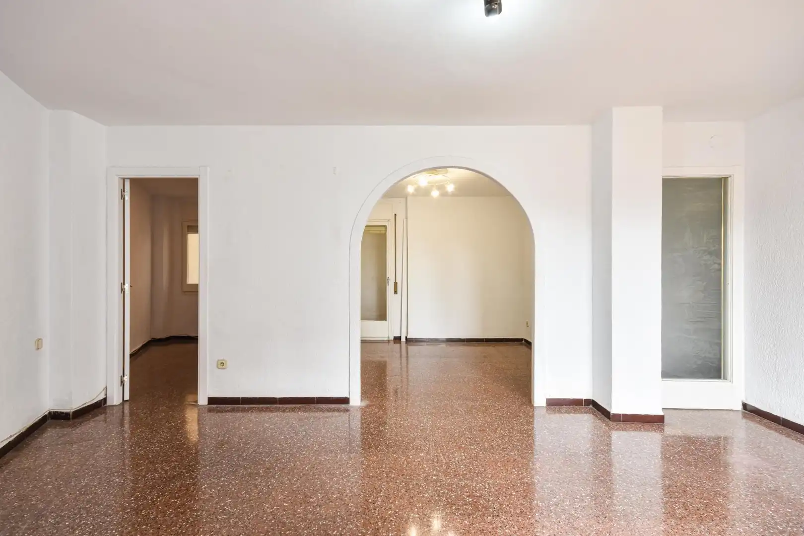 Piso en venta en Terrassa con Calefacción