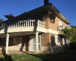 Vista exterior de Casa o xalet de lloguer en Alpicat amb Aire condicionat, Calefacció i Jardí privat