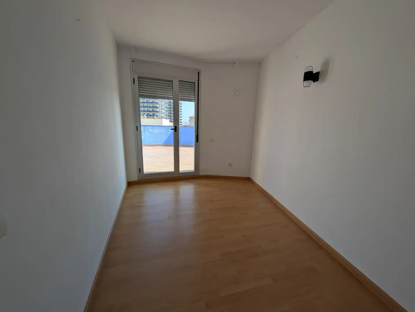 Appartamento con terrazza in vendita a Carrer Poligono 89, imagen 3