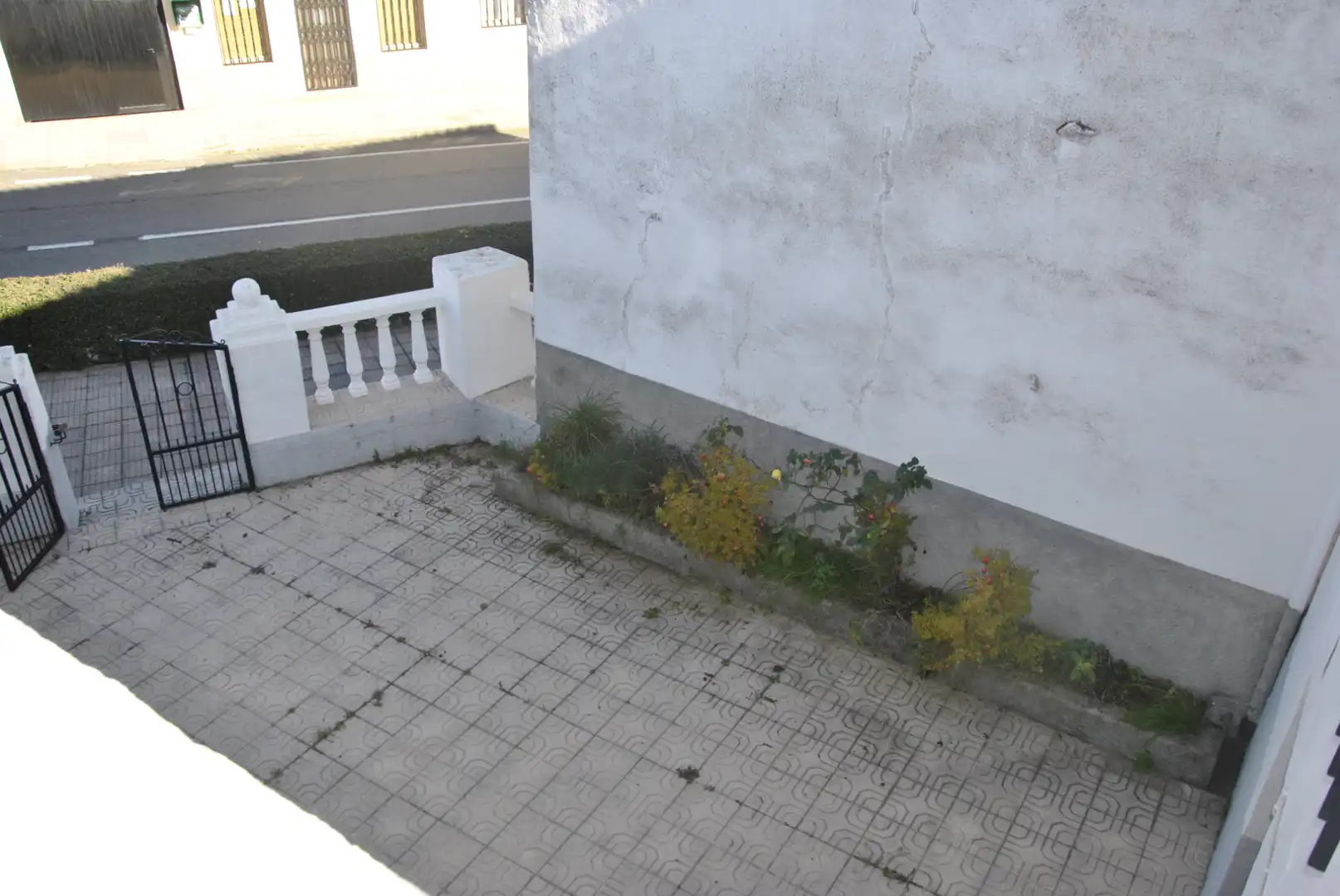 Garten von Einfamilien-Reihenhaus zum Verkauf in Tejeda de Tiétar mit Heizung, Terrasse und Möbliert