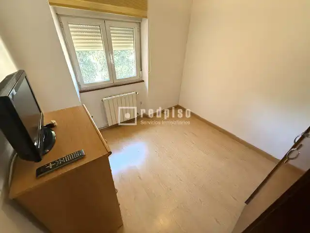 Habitación de Piso en venta en Madrid con Calefacción y Jardín privado