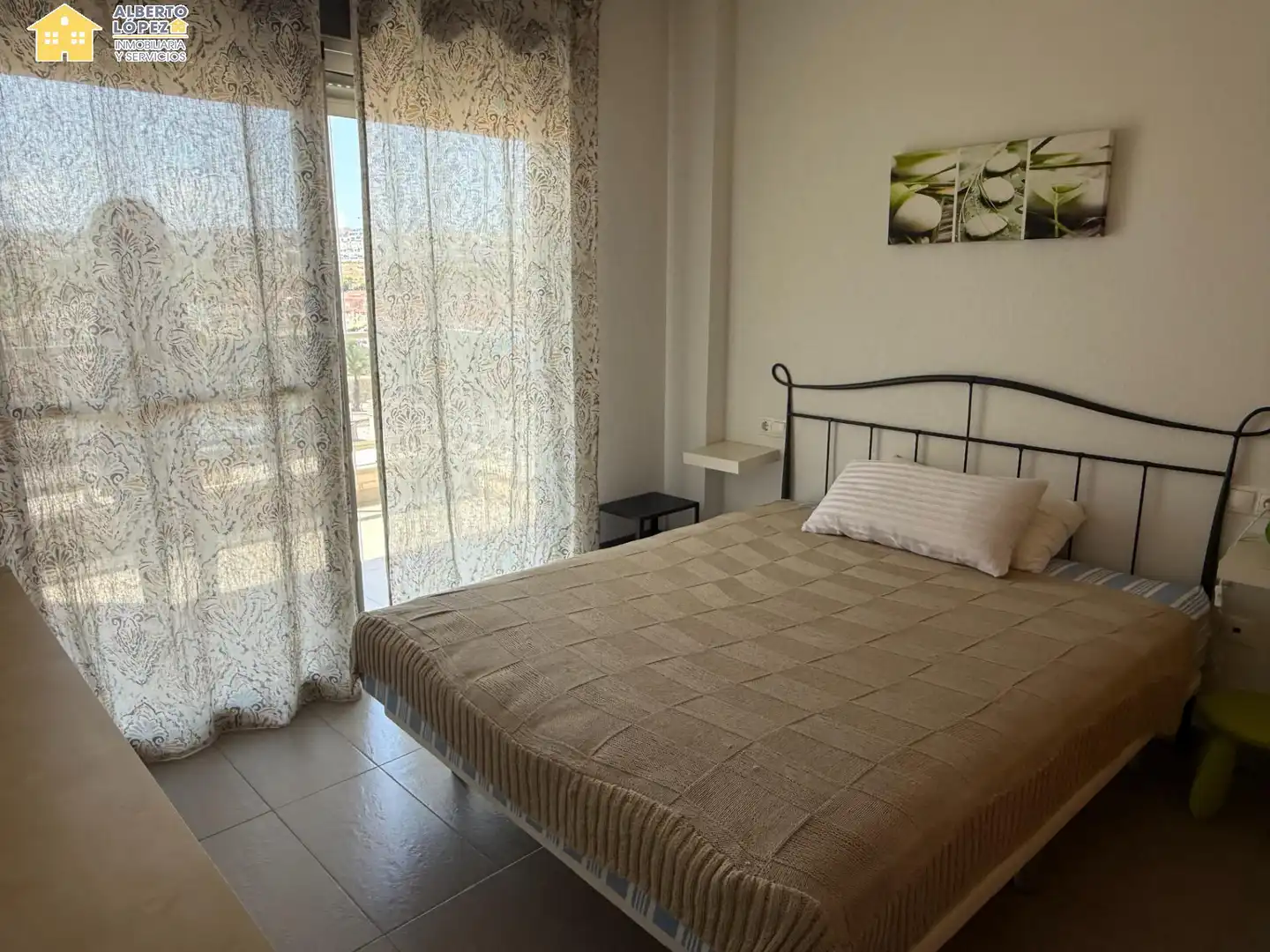 Apartment with pool to rent in Los Arenales del Sol, imagen 13