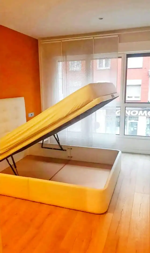 Bedroom of Flat for sale in Oviedo   with Heating and Swimming Pool