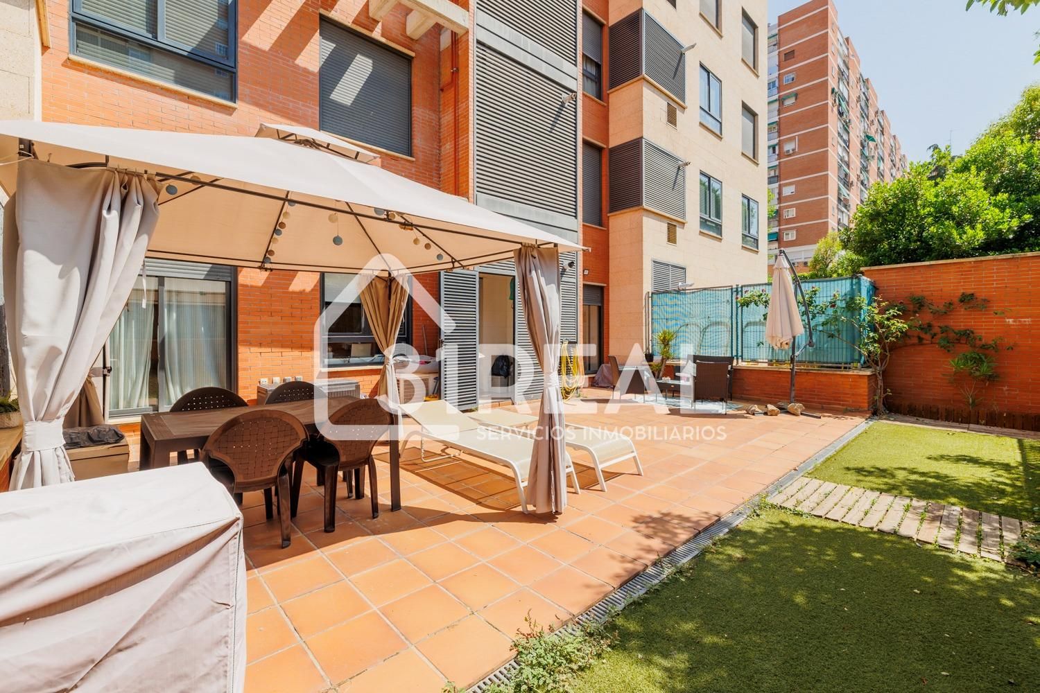 Terrassa de Pis en venda en  Madrid Capital amb Calefacció, Jardí privat i Terrassa