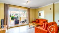 Living room of Planta baja for sale in Estepona  with Air Conditioner, Heating and Terrace