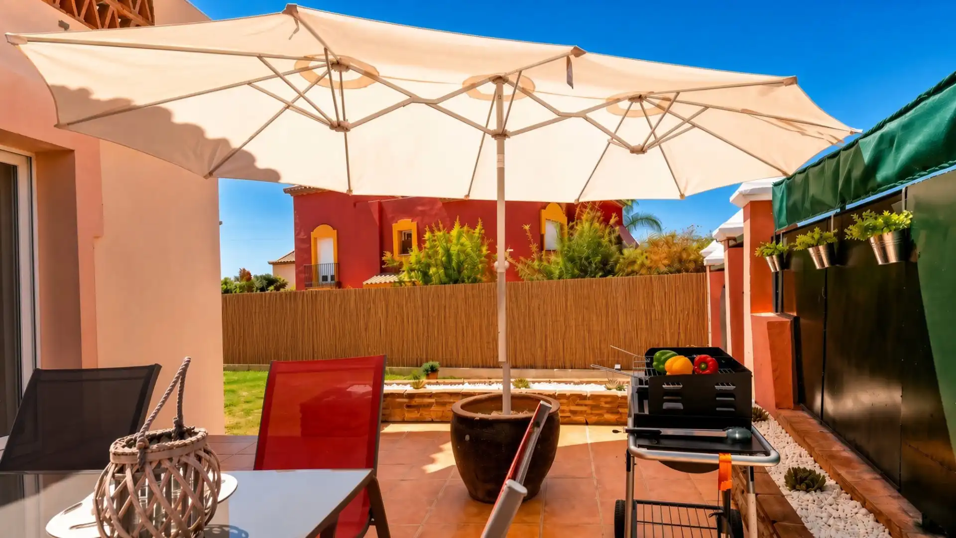 Terrassa de Casa adosada en venda en Marbella amb Aire condicionat, Jardí privat i Terrassa