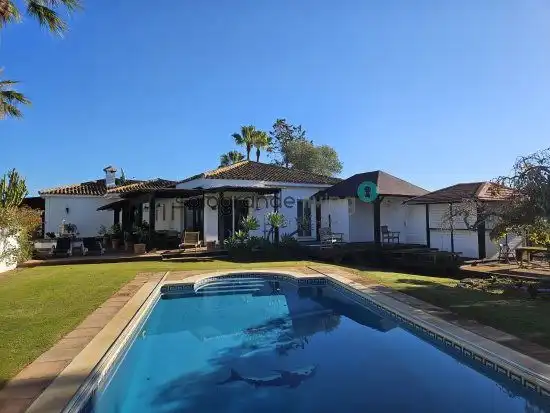 Villa mit Pool zum Verkauf in Sotogrande Costa, imagen 2