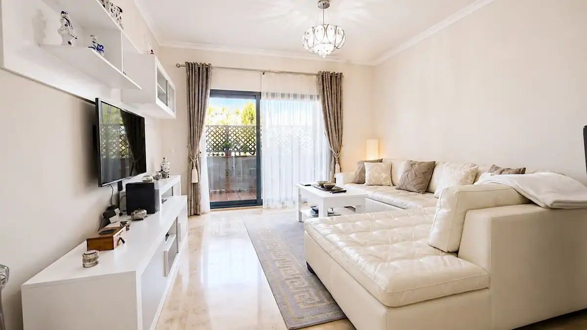 Flat with lift for sale in San Pedro de Alcántara, imagen 10