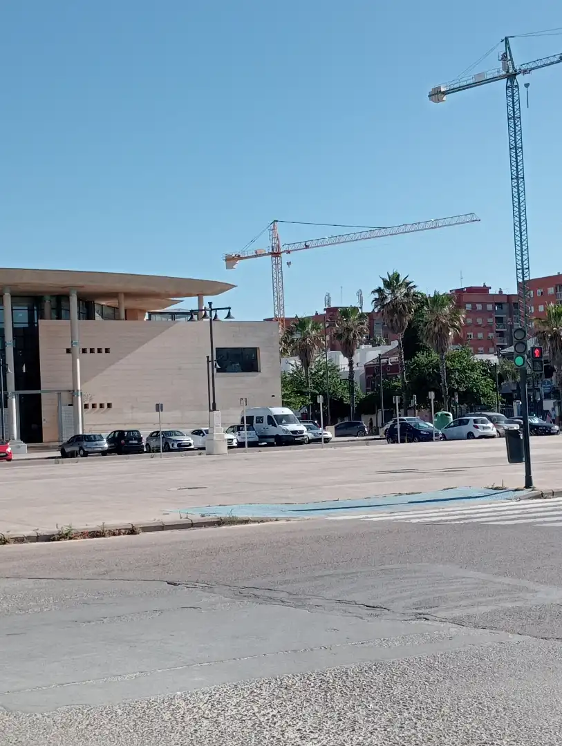Vista exterior de Piso en venta en Valencia con Parquet, Horno y Lavadora