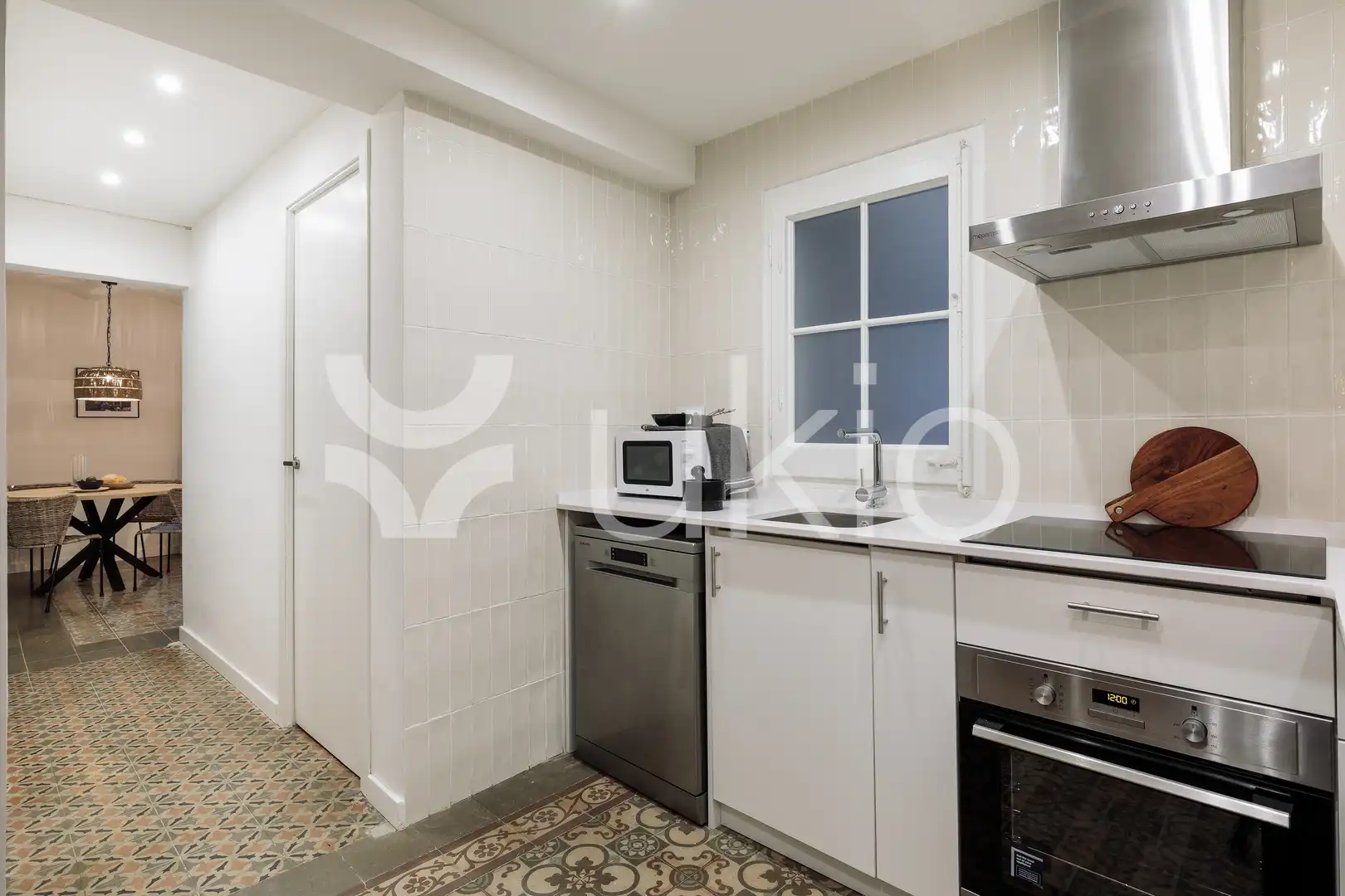 Cocina de Apartamento de alquiler en Barcelona con Aire acondicionado, Calefacción y Amueblado