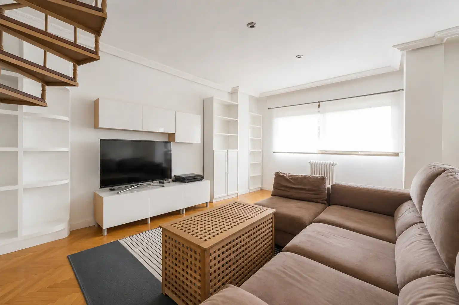 Sala de estar de Dúplex en venta en Las Rozas de Madrid con Aire acondicionado, Calefacción y Trastero
