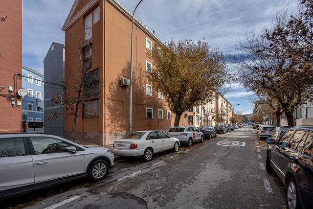 Piso en Venta en Calle RIO LECRIN, 2 en Barrio de Zaidín