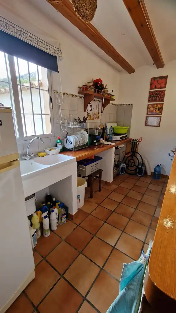 Cuina de Casa o xalet en venda en Tàrbena amb Terrassa, Moblat i Forn
