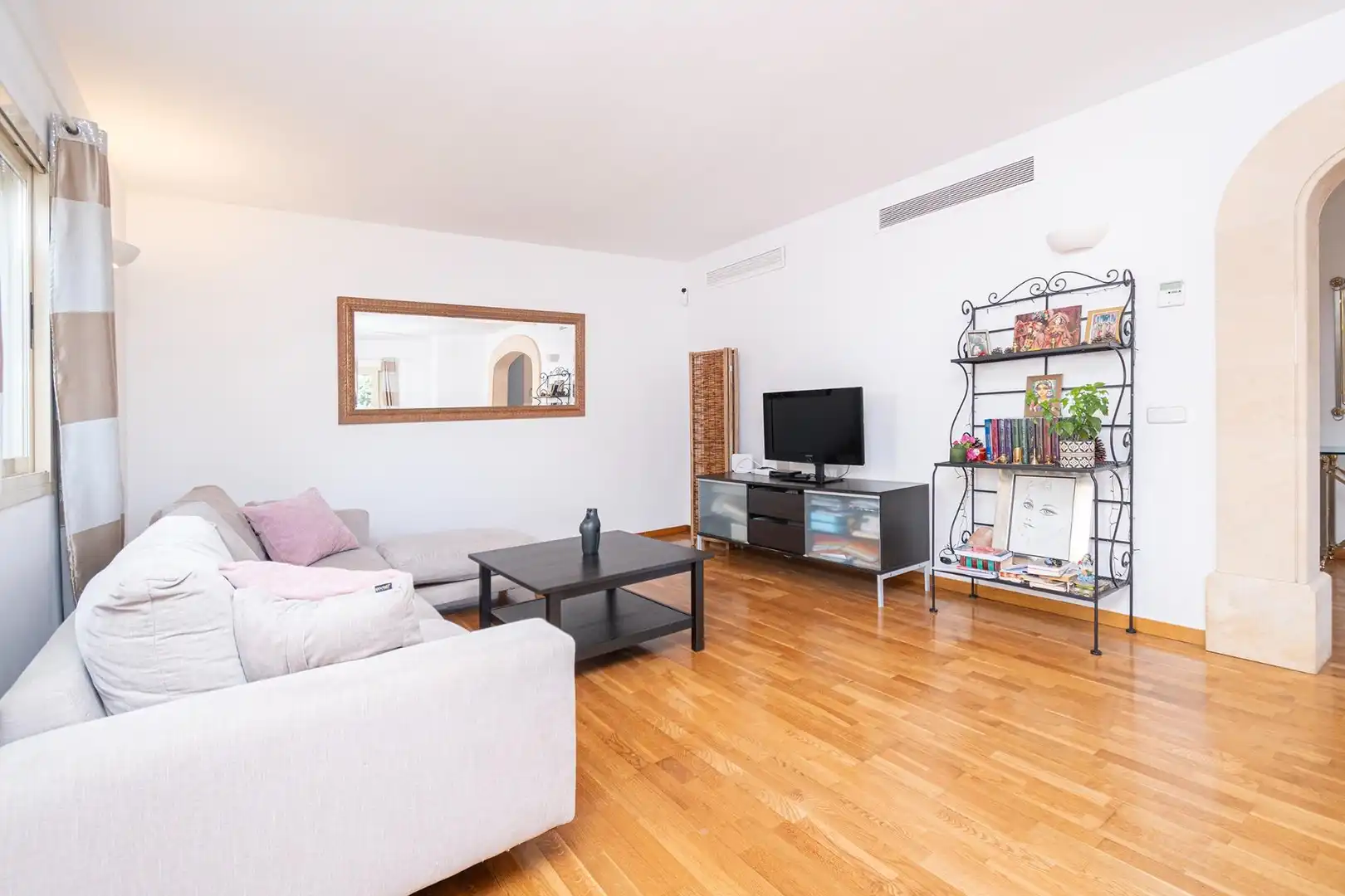 Semi-detached house with terrace for sale in Maioris-Puig de Ros, imagen 10