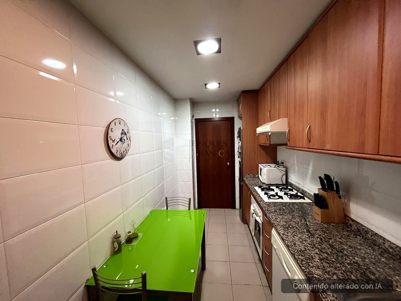 Cuina de Planta baixa en venda en Canovelles amb Aire condicionat, Calefacció i Traster