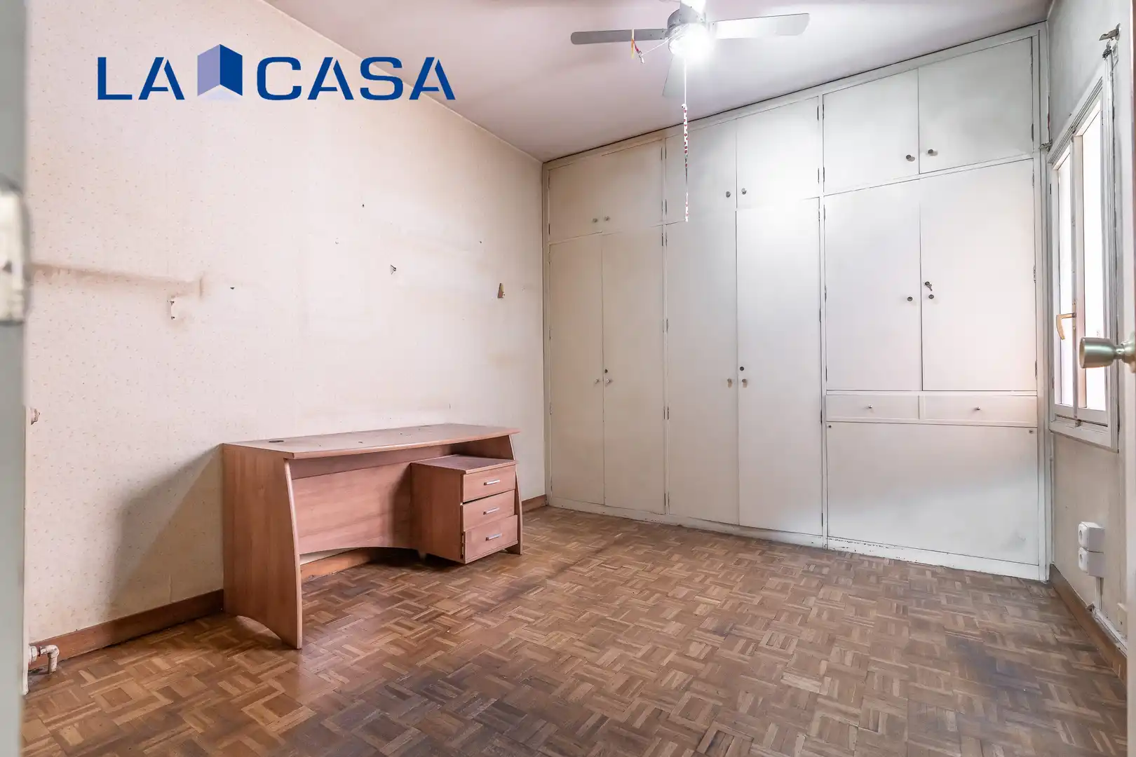 Piso en venta en Madrid con Calefacción, Terraza y Trastero