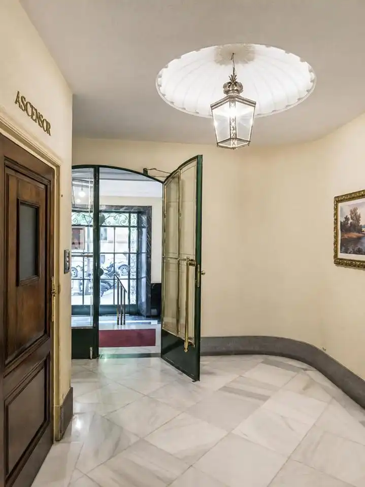 Appartement avec ascenseur à louer à Calle de Guzmán el Bueno, imagen 30