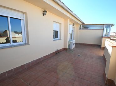Pis amb piscina en venda a Valencia 31