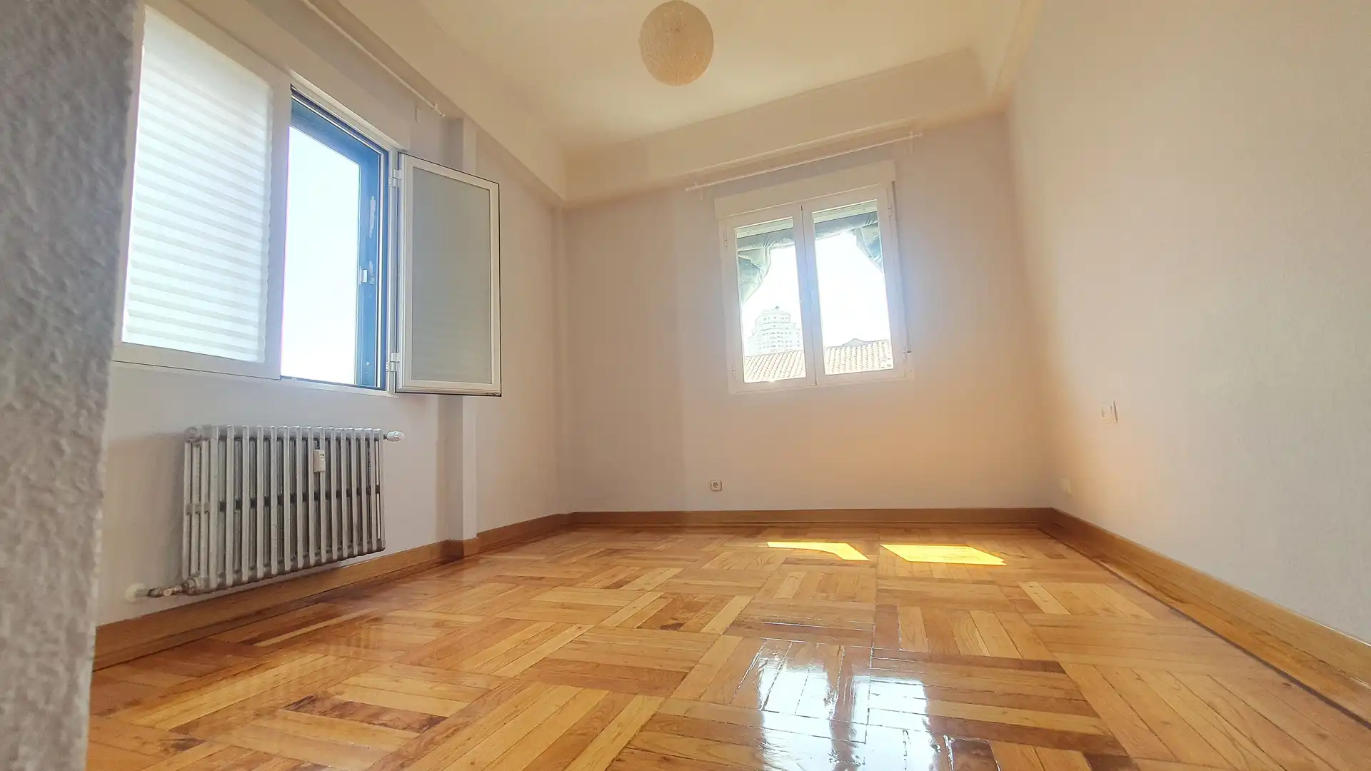 Flat for rent in Calle de San Bernardo, Universidad - Malasaña