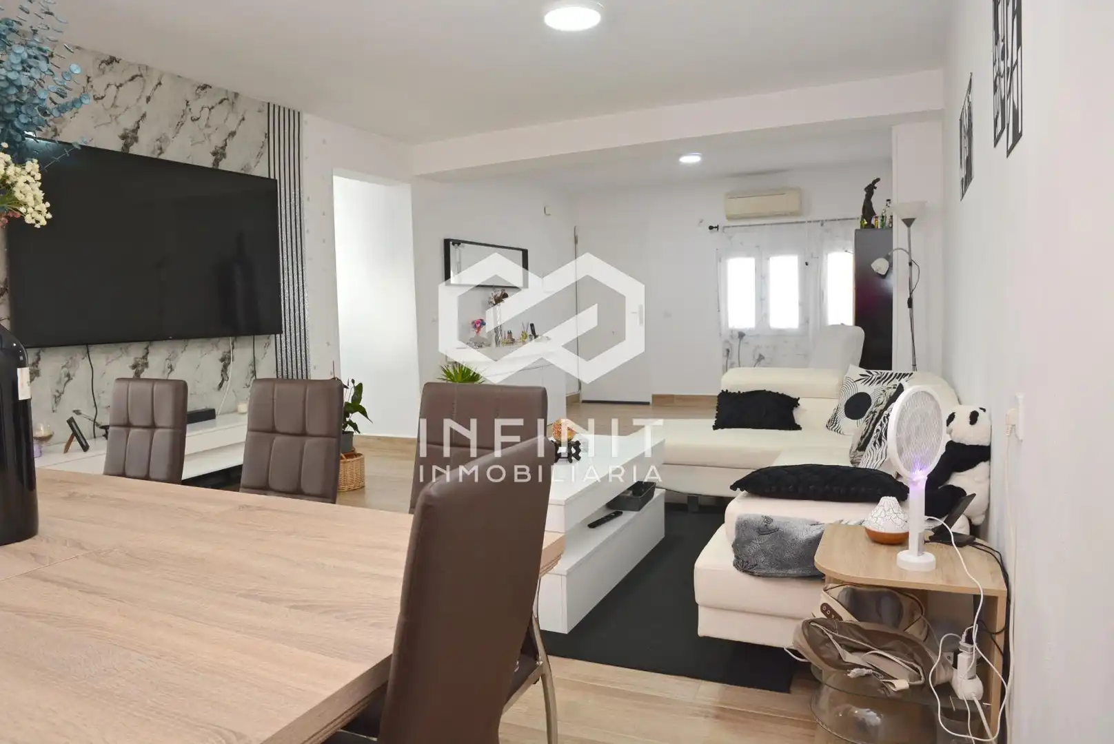 Living room of Houses for sale in Mazuecos  with Air Conditioner and Balcony
