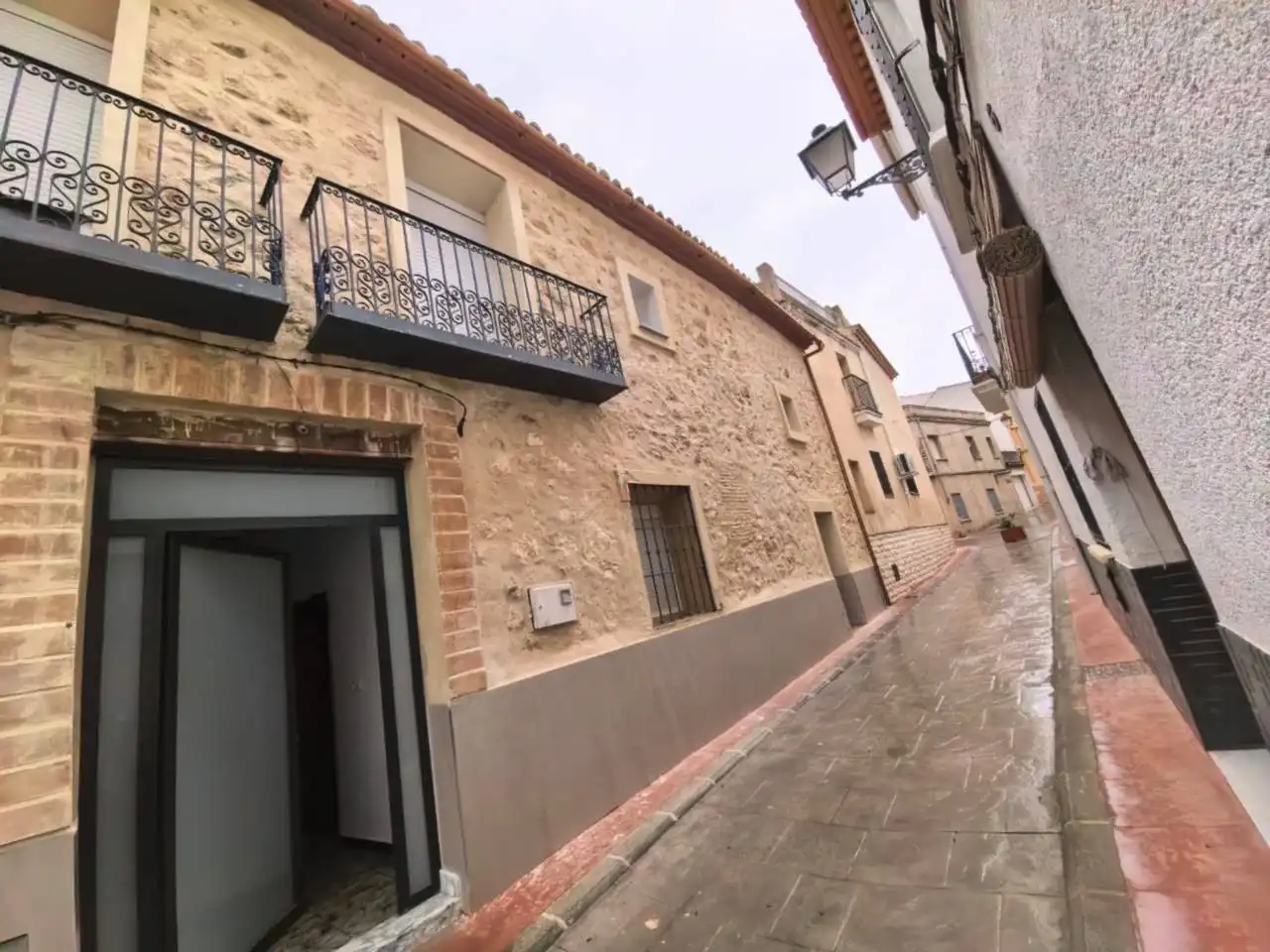 Vista exterior de Casa adosada en venta en Ador con Calefacción, Terraza y Amueblado