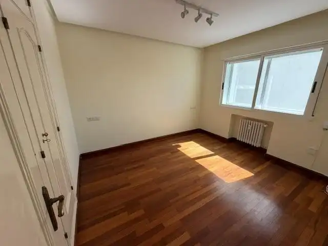Piso en venta en León Capital  con Calefacción