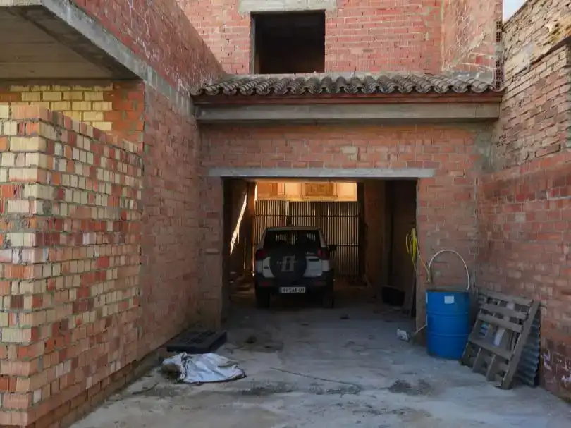 Aparcament de Pis en venda en Antequera amb Jardí privat, Traster i Piscina