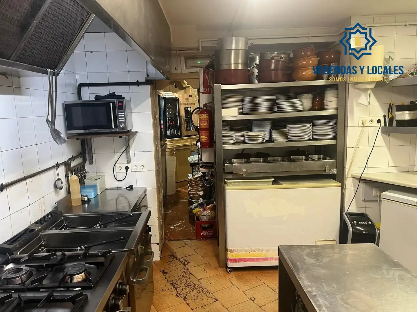 Cuina de Local de lloguer en Granada amb Aire condicionat