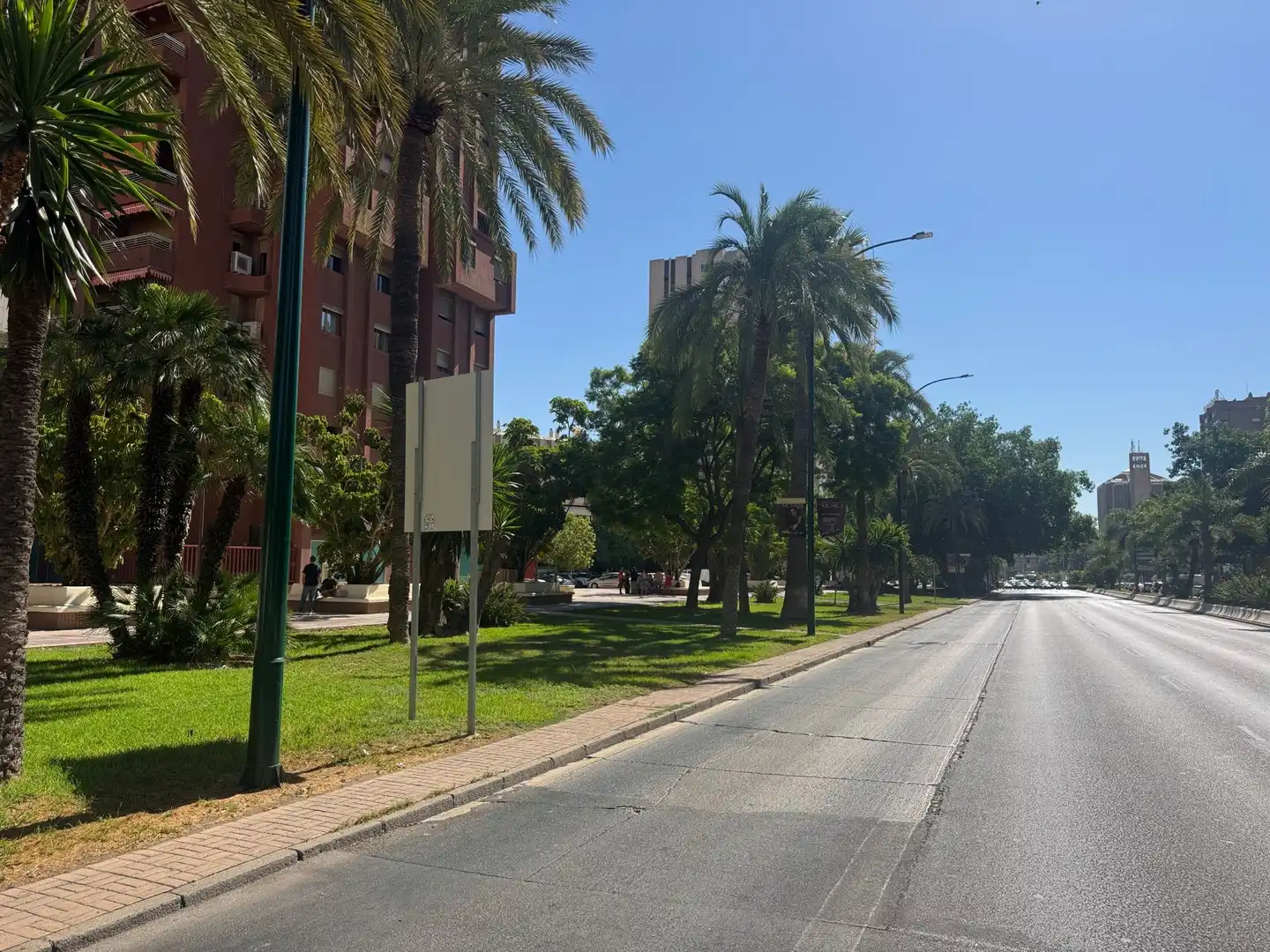 Oficina de lloguer a Andalucia, Carranque - Haza Cuevas