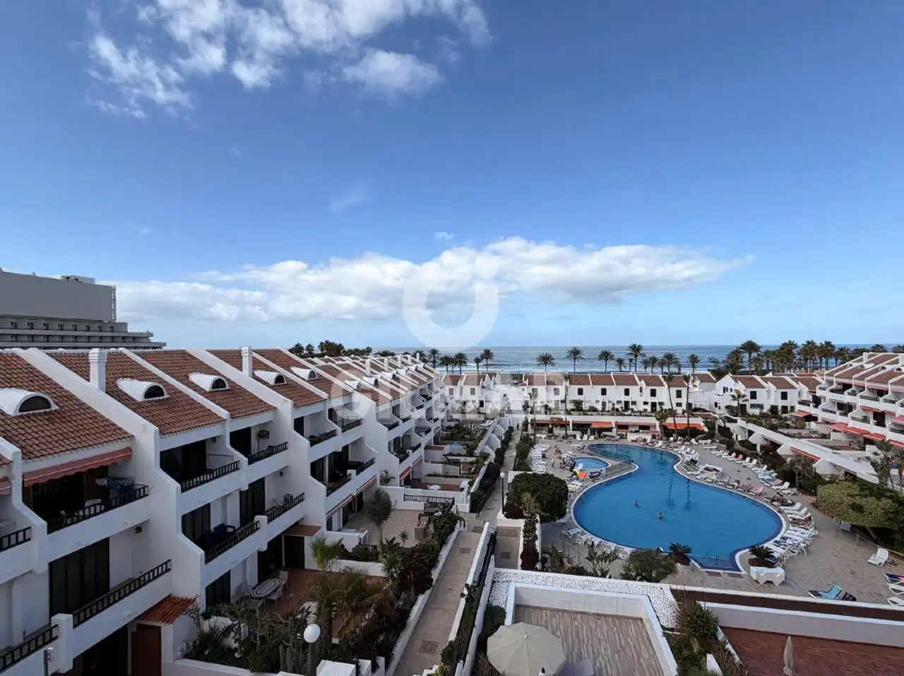 Vista exterior de Dúplex en venta en Arona con Terraza, Piscina y Amueblado