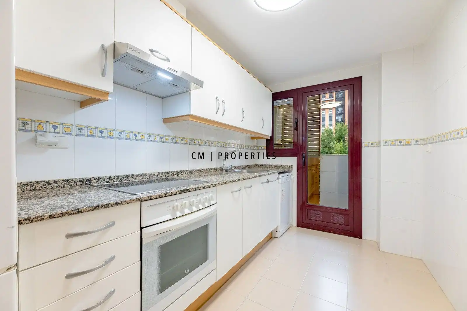 Kitchen of Flat for rent in Valencia  with Air Conditioner, Heating and Terrace