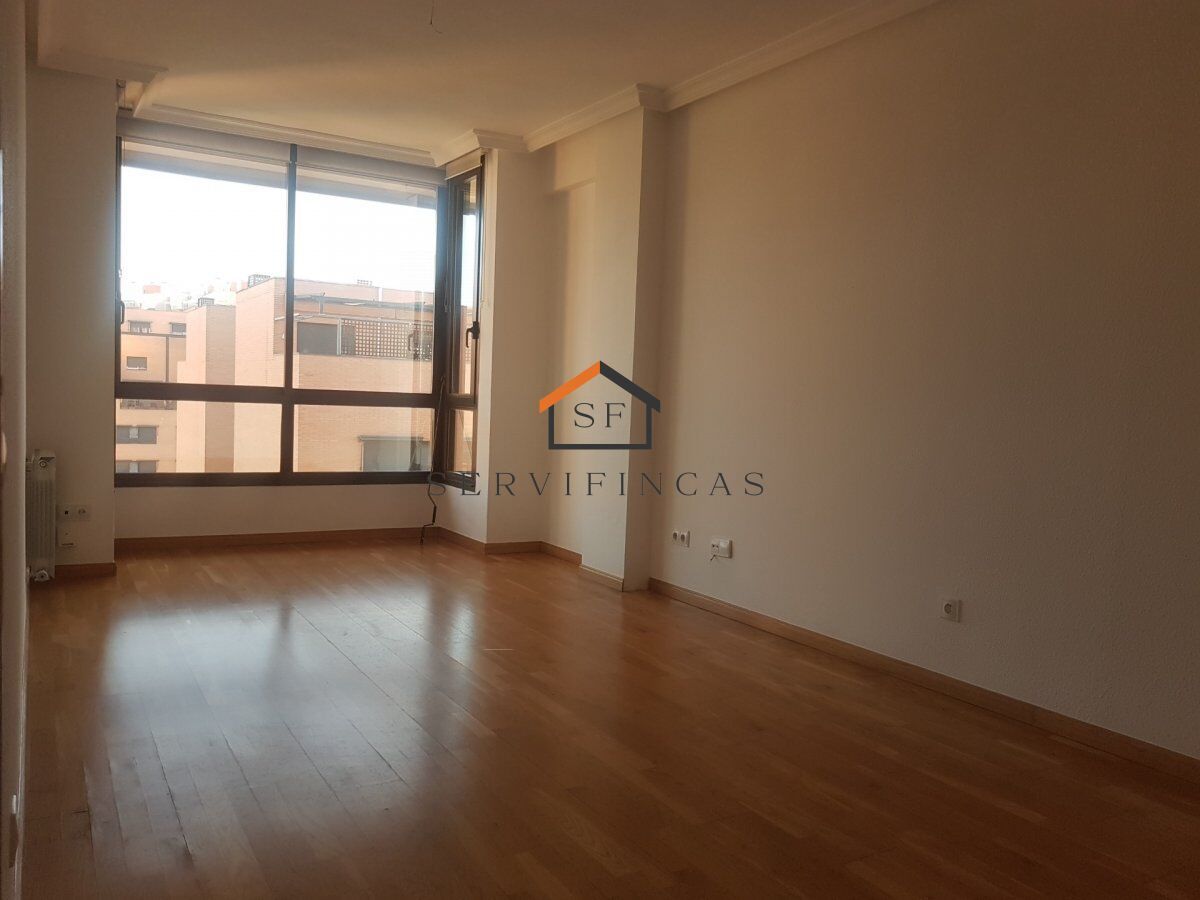 Dormitori de Pis en venda en  Madrid Capital amb Aire condicionat, Calefacció i Traster