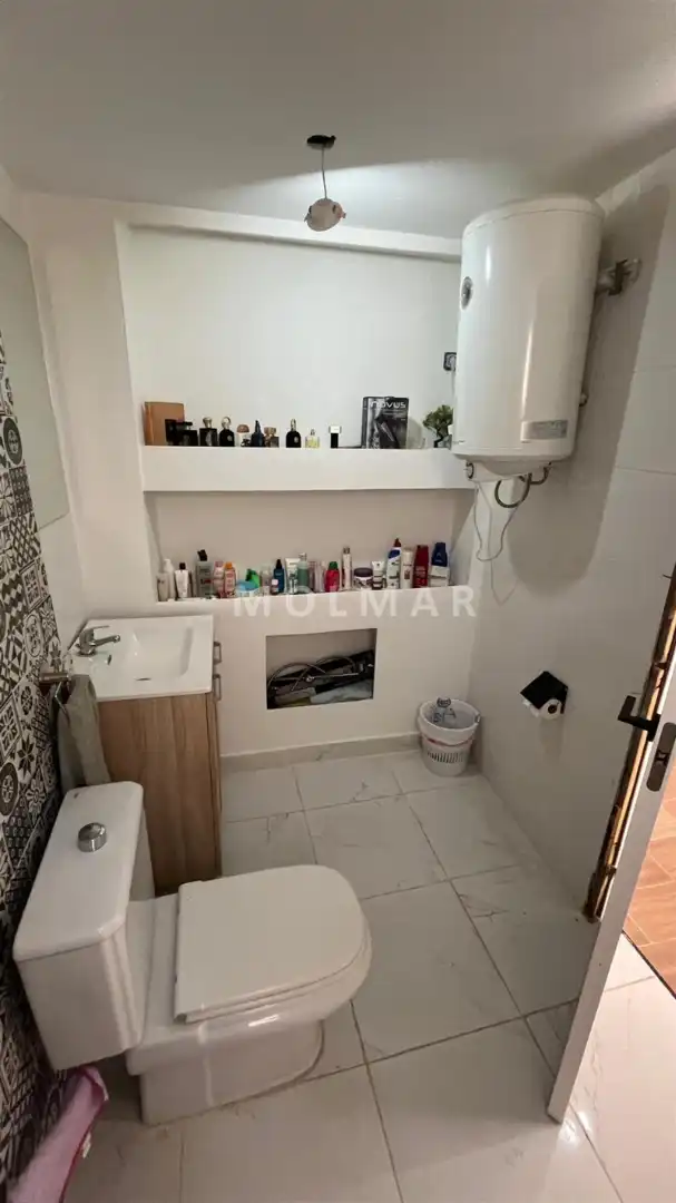 Baño de Piso en venta en Tavernes de la Valldigna con Terraza, Amueblado y Horno