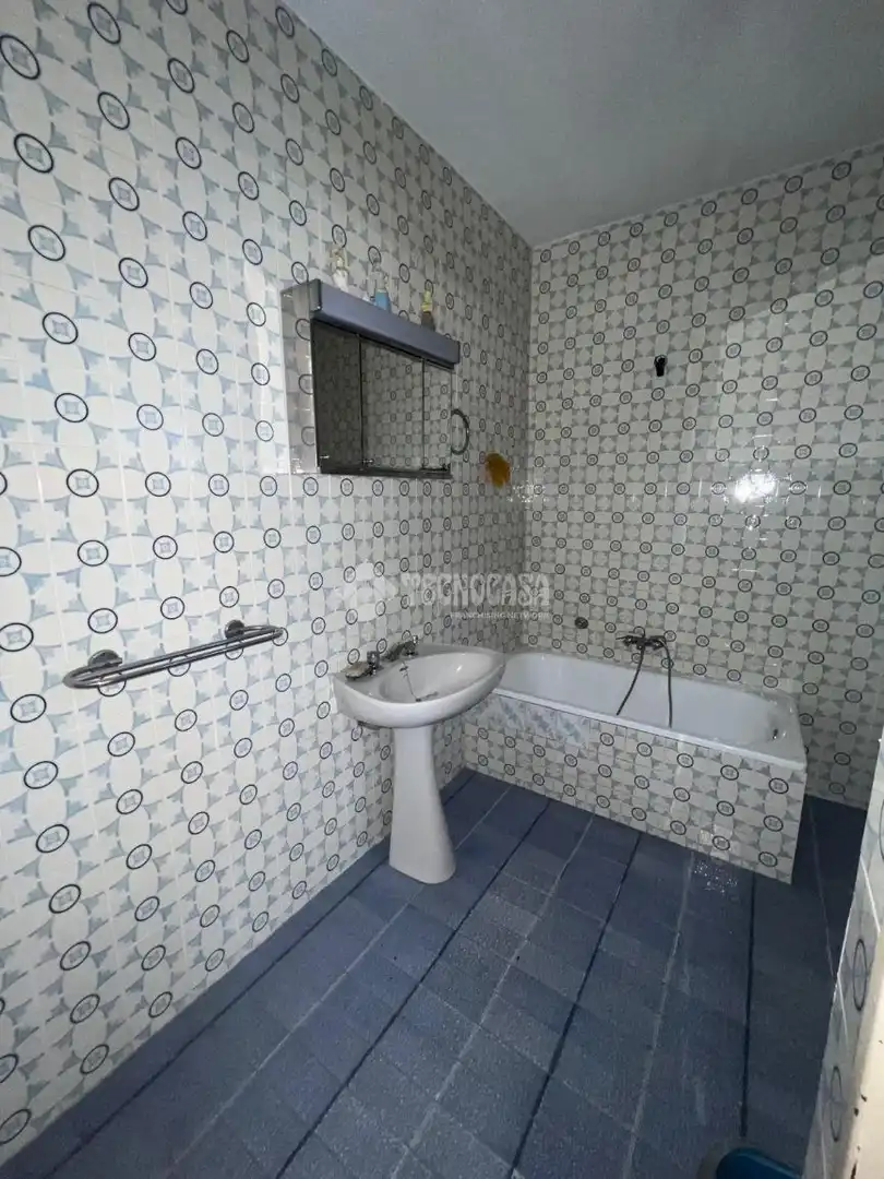 Bany de Casa o xalet en venda en Sevilla amb Terrassa